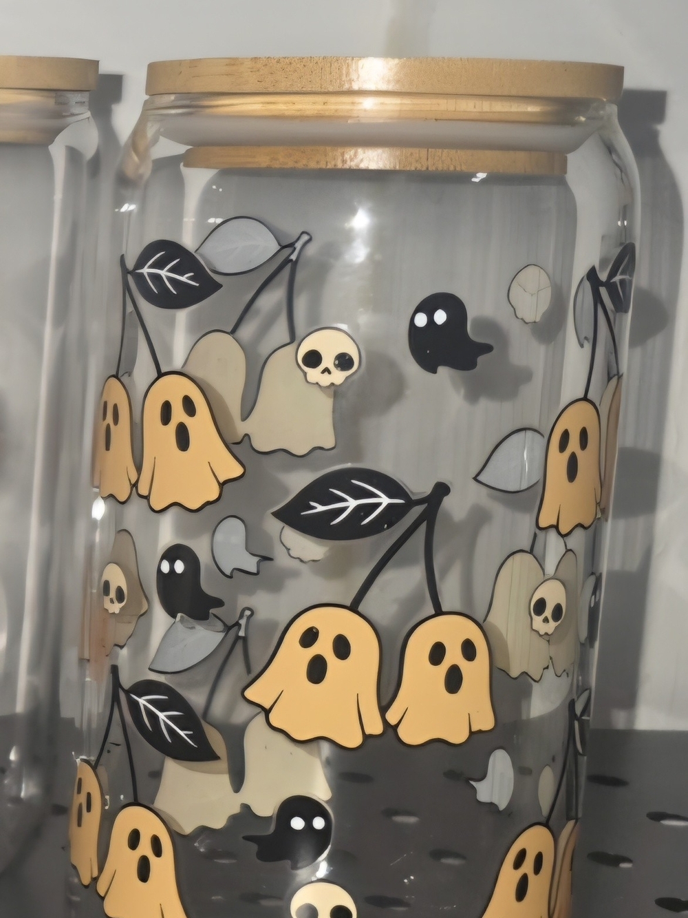 Glass 16oz Cup with Yellow Ghost & Skull